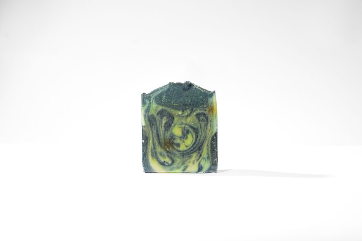 شجرة الشاي والفحم